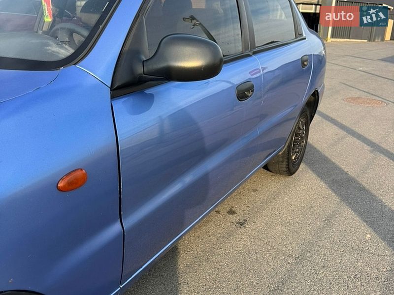 Седан Daewoo Lanos 2006 в Киеве