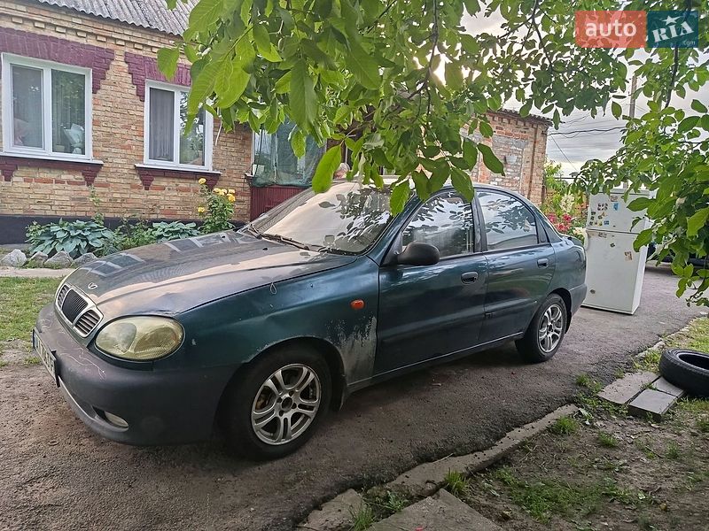 Седан Daewoo Lanos 2002 в Мироновке