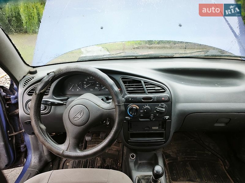Седан Daewoo Lanos 1998 в Пещанке