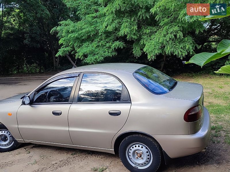 Седан Daewoo Lanos 2008 в Черновцах
