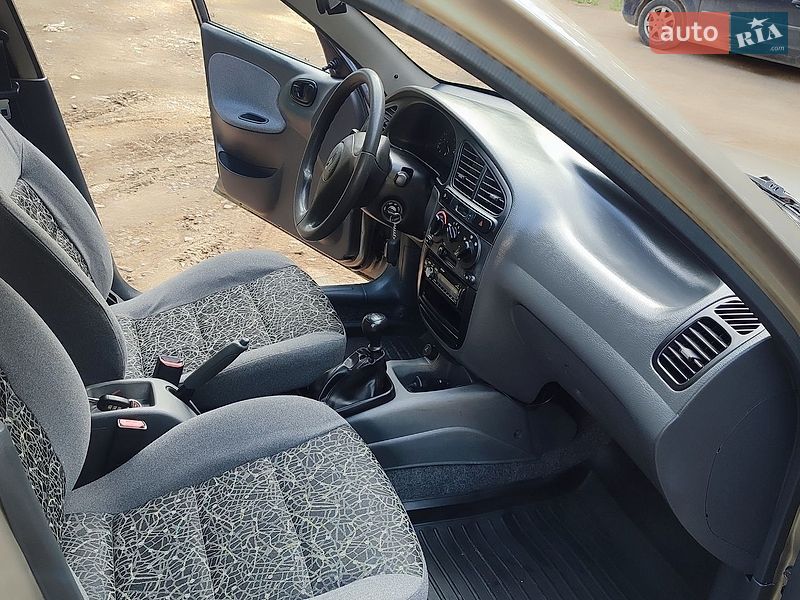 Седан Daewoo Lanos 2008 в Черновцах