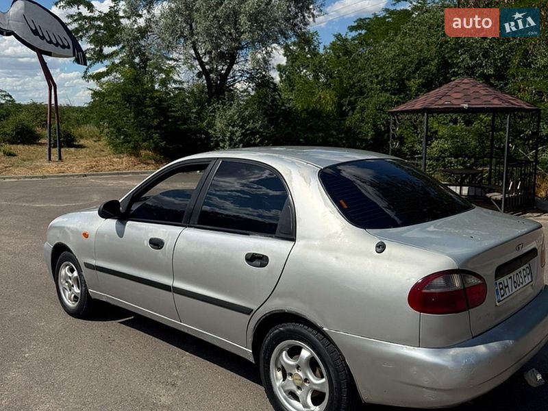 Седан Daewoo Lanos 2003 в Одессе