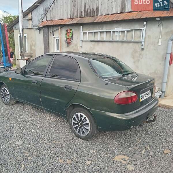 Седан Daewoo Lanos 1998 в Ужгороде