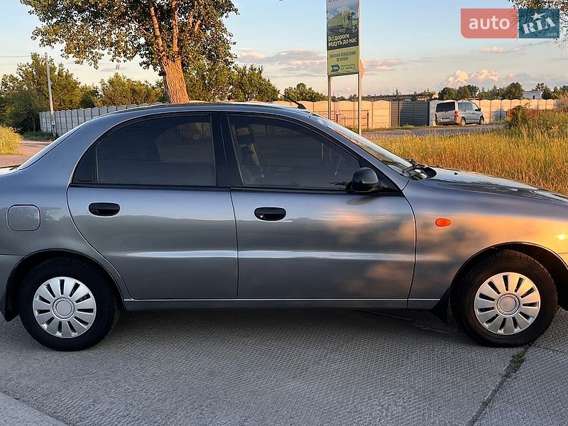 Седан Daewoo Lanos 2008 в Кременчуці