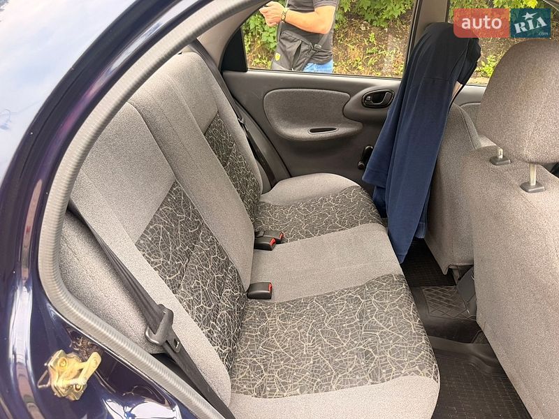 Седан Daewoo Lanos 2006 в Харкові