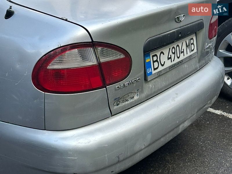 Седан Daewoo Lanos 1998 в Новому Розділі