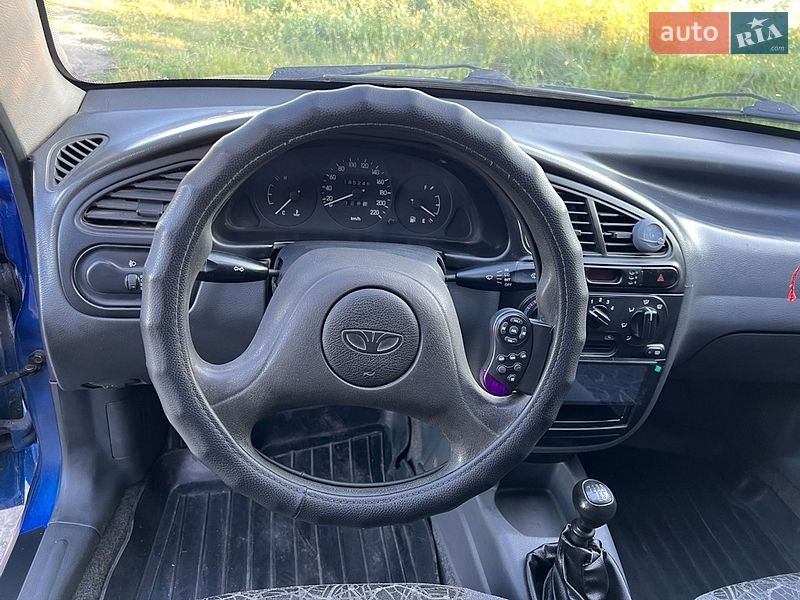 Седан Daewoo Lanos 2008 в Лозовій