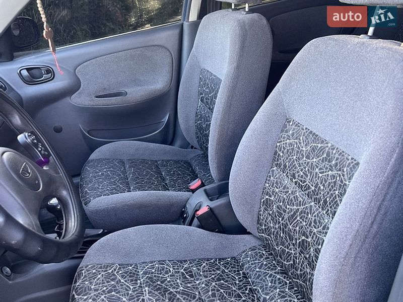 Седан Daewoo Lanos 2008 в Лозовій