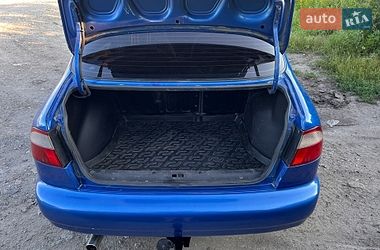 Седан Daewoo Lanos 2008 в Лозовій