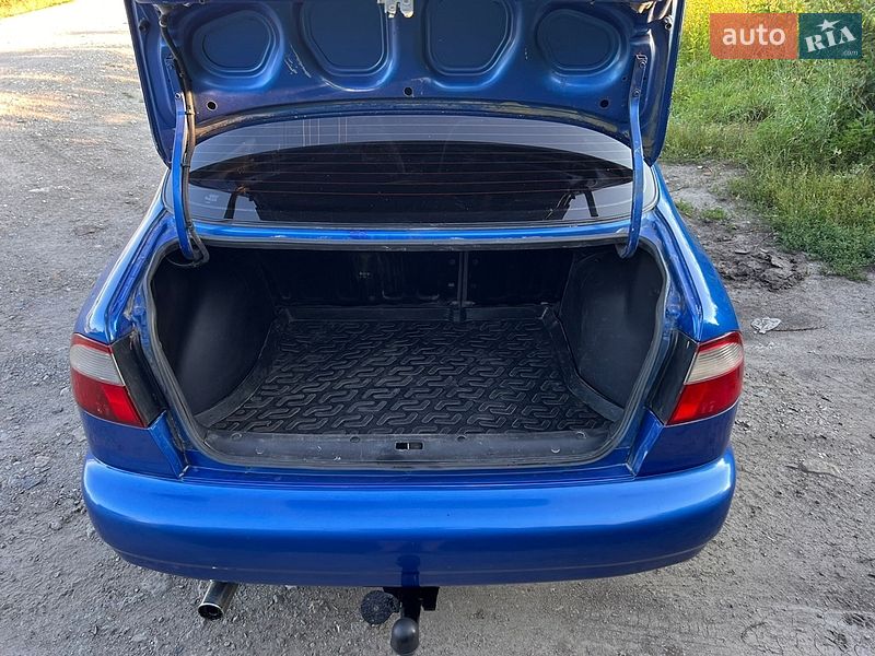 Седан Daewoo Lanos 2008 в Лозовій