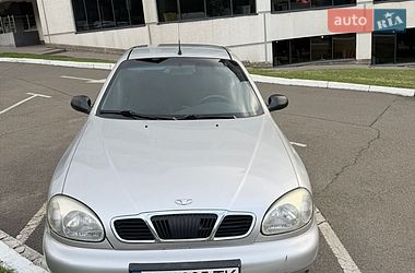 Седан Daewoo Lanos 2002 в Киеве