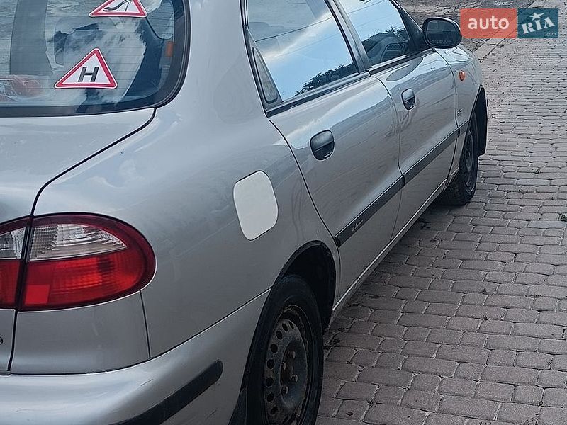 Седан Daewoo Lanos 2003 в Харкові