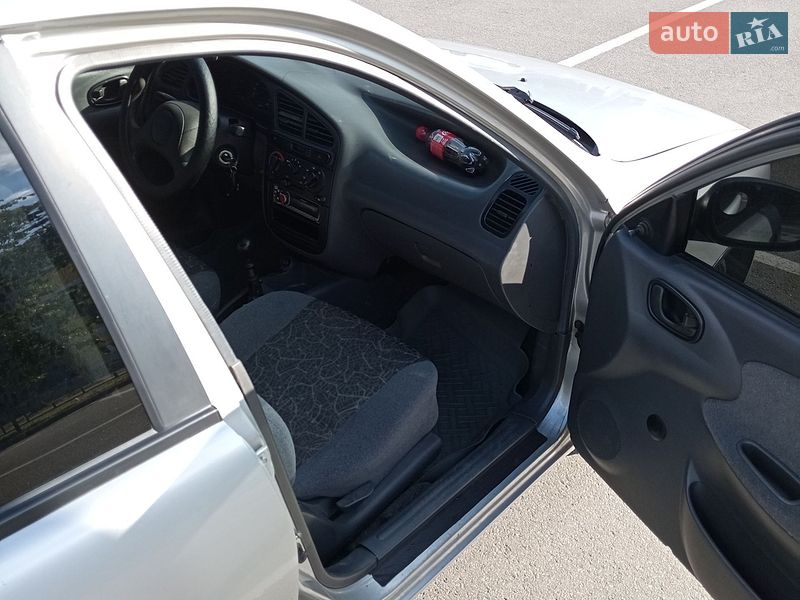 Седан Daewoo Lanos 2006 в Києві