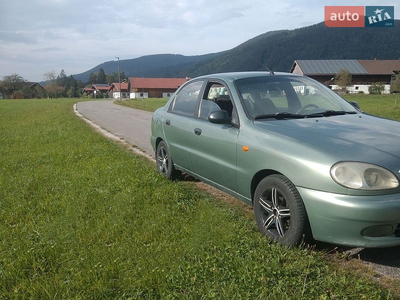 Седан Daewoo Lanos 2010 в Львове