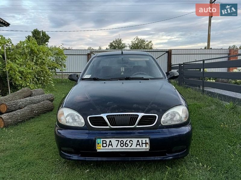 Седан Daewoo Lanos 2007 в Новгородці