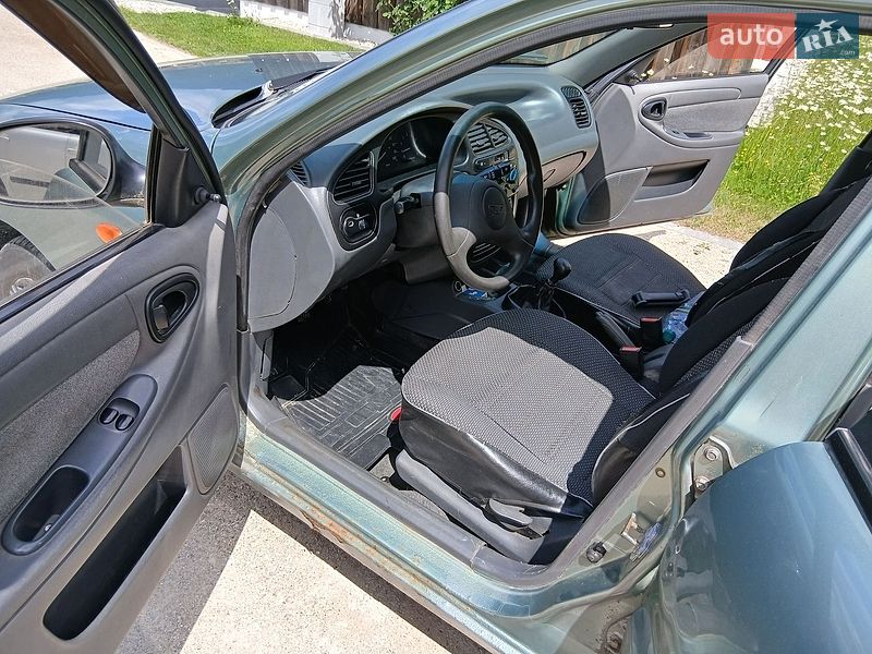 Седан Daewoo Lanos 2010 в Львове