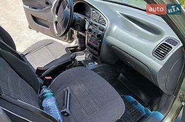 Седан Daewoo Lanos 2010 в Львове