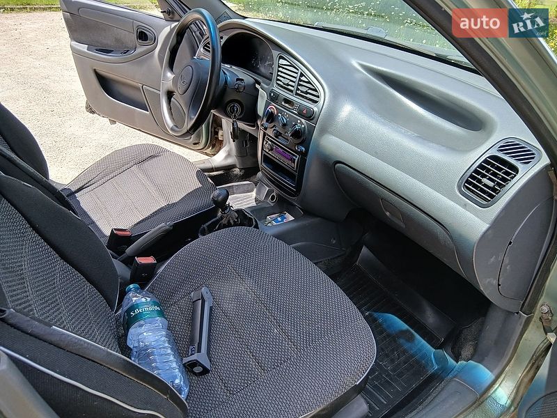 Седан Daewoo Lanos 2010 в Львове