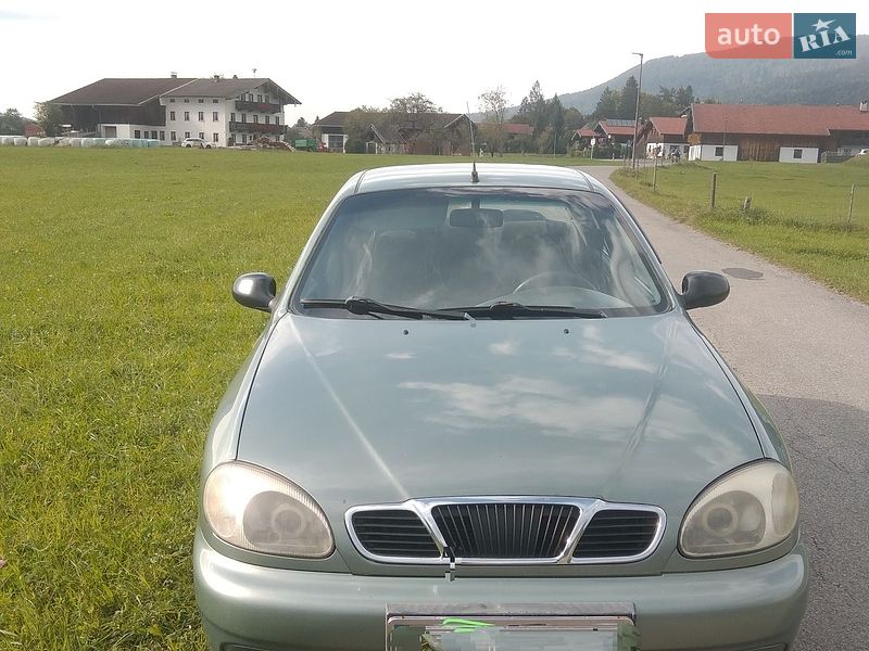 Седан Daewoo Lanos 2010 в Львове