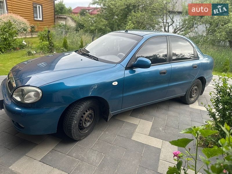 Седан Daewoo Lanos 2013 в Брошневе-Осаде