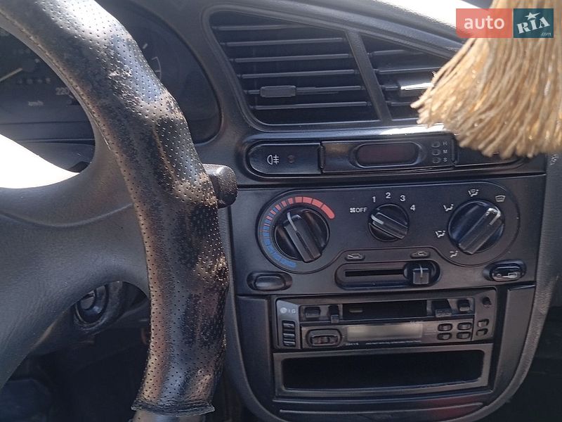 Седан Daewoo Lanos 2004 в Сарнах