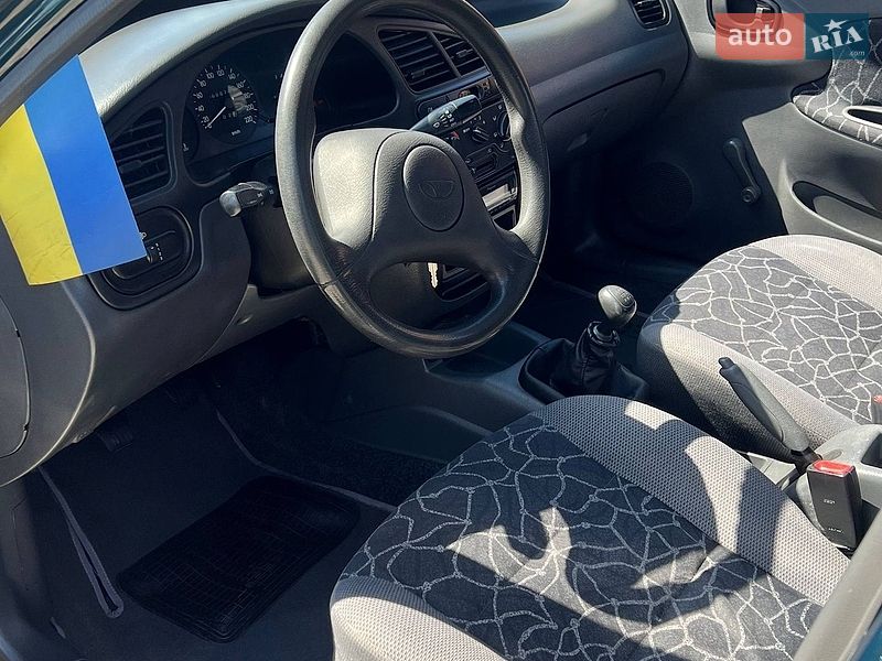 Седан Daewoo Lanos 2003 в Києві