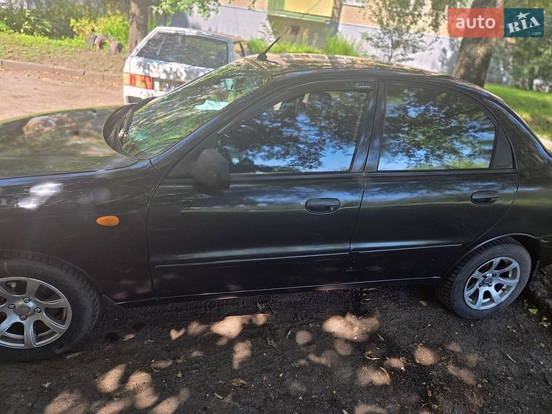 Седан Daewoo Lanos 2005 в Харкові