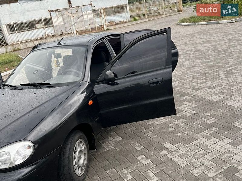Седан Daewoo Lanos 2006 в Запоріжжі