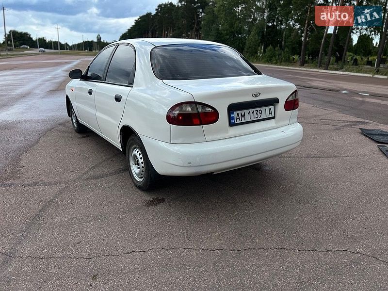 Седан Daewoo Lanos 2008 в Житомире