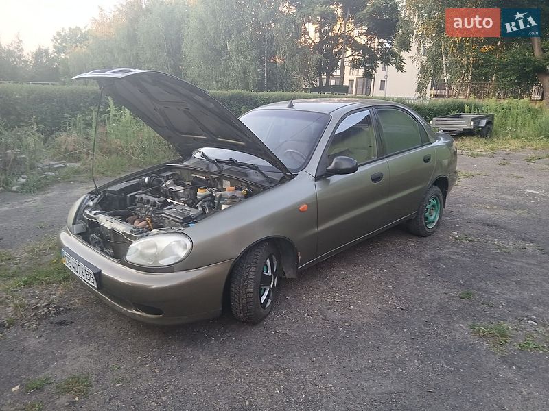 Седан Daewoo Lanos 2003 в Черновцах