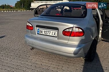Седан Daewoo Lanos 2008 в Радивиліві