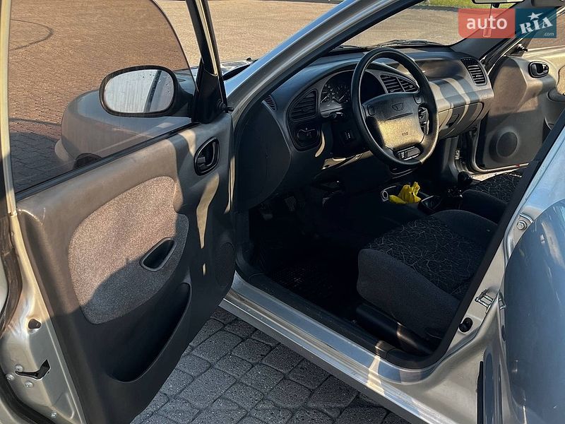 Седан Daewoo Lanos 2008 в Радивиліві