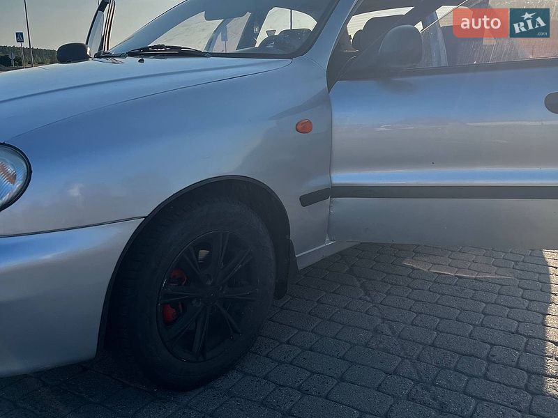 Седан Daewoo Lanos 2008 в Радивиліві