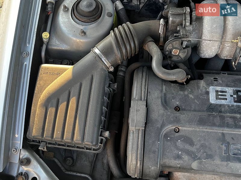 Седан Daewoo Lanos 2008 в Радивиліві