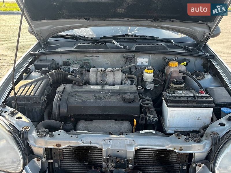 Седан Daewoo Lanos 2008 в Радивиліві