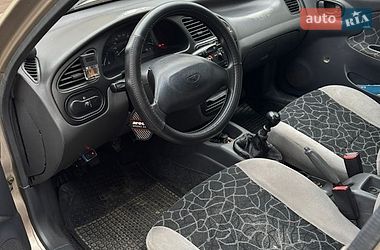 Седан Daewoo Lanos 2004 в Києві