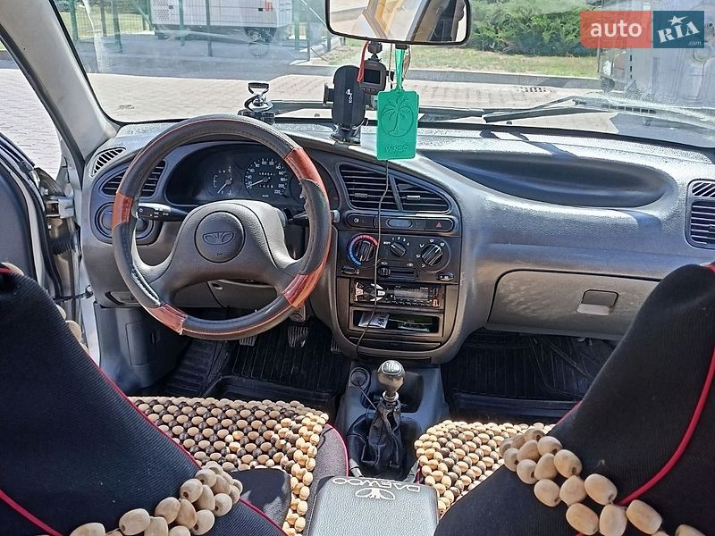 Седан Daewoo Lanos 2008 в Дубні