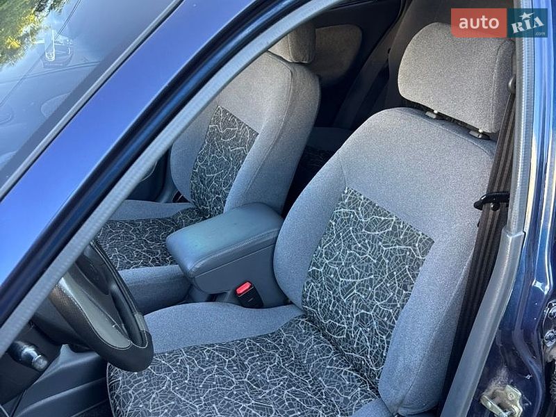 Седан Daewoo Lanos 2005 в Полтаві