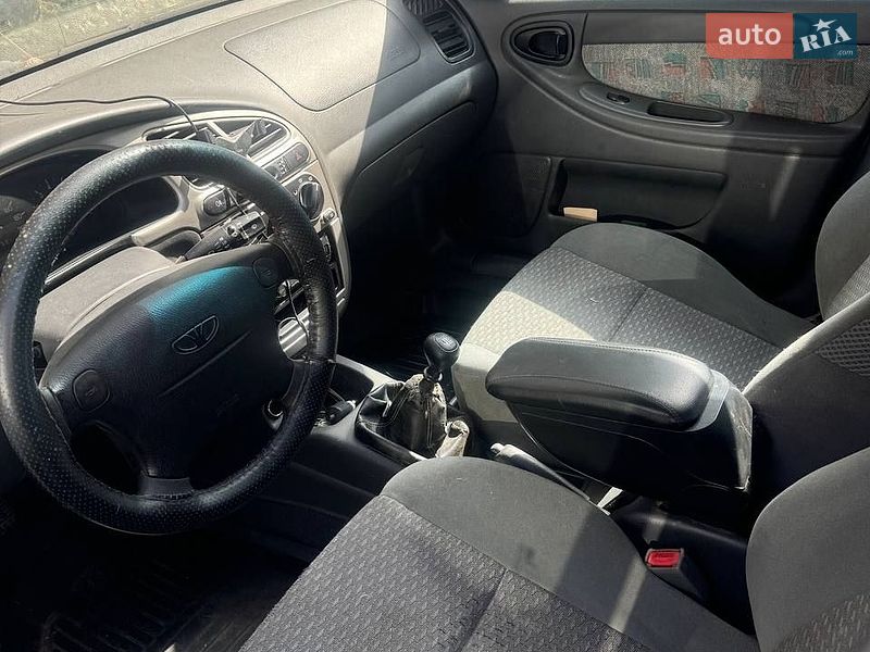 Седан Daewoo Lanos 2005 в Львове