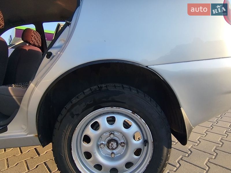Седан Daewoo Lanos 2006 в Чернівцях