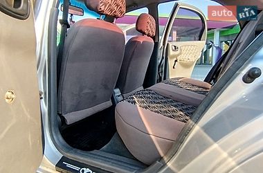 Седан Daewoo Lanos 2006 в Чернівцях