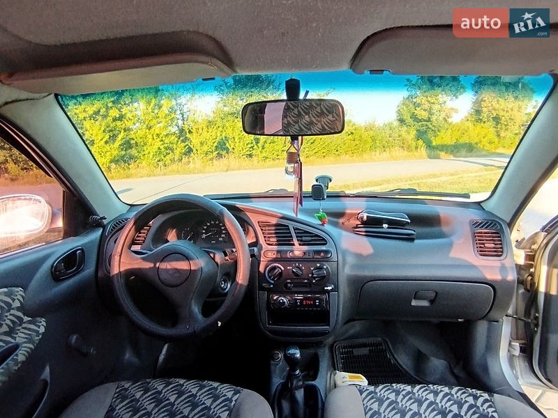 Седан Daewoo Lanos 2006 в Чернівцях