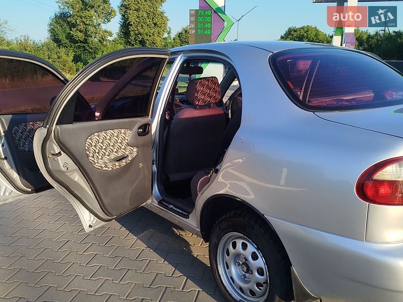 Седан Daewoo Lanos 2006 в Чернівцях