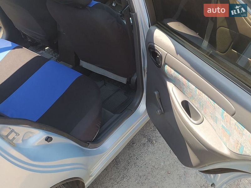 Седан Daewoo Lanos 2006 в Києві