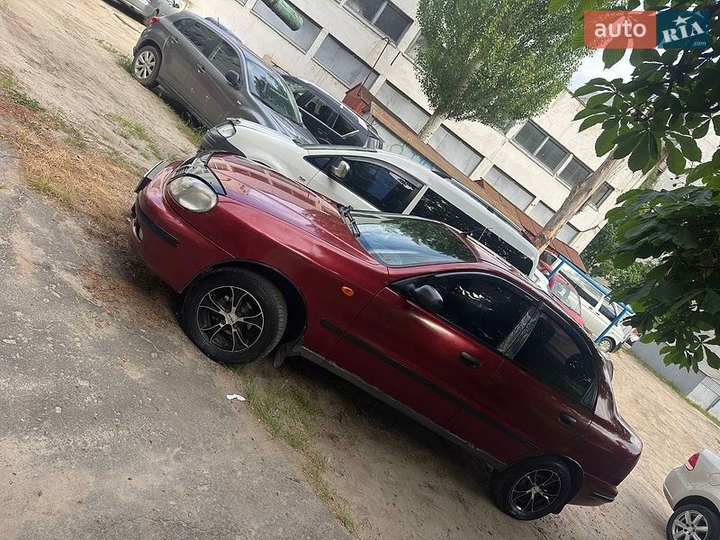 Седан Daewoo Lanos 2004 в Сумах