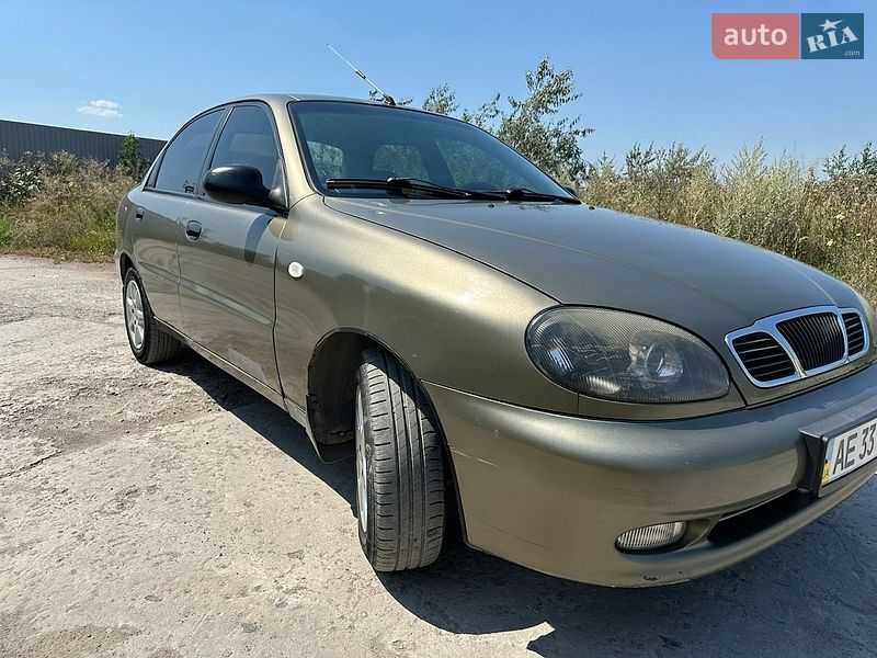 Седан Daewoo Lanos 2004 в Дніпрі