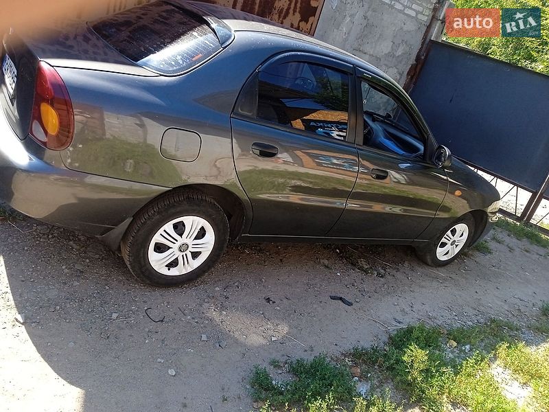 Daewoo Lanos 2011