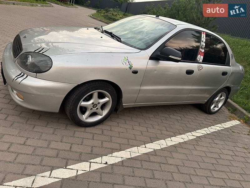 Седан Daewoo Lanos 2006 в Иванкове