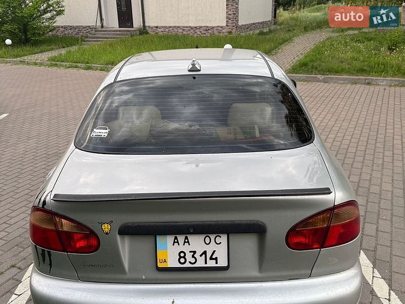 Седан Daewoo Lanos 2006 в Иванкове