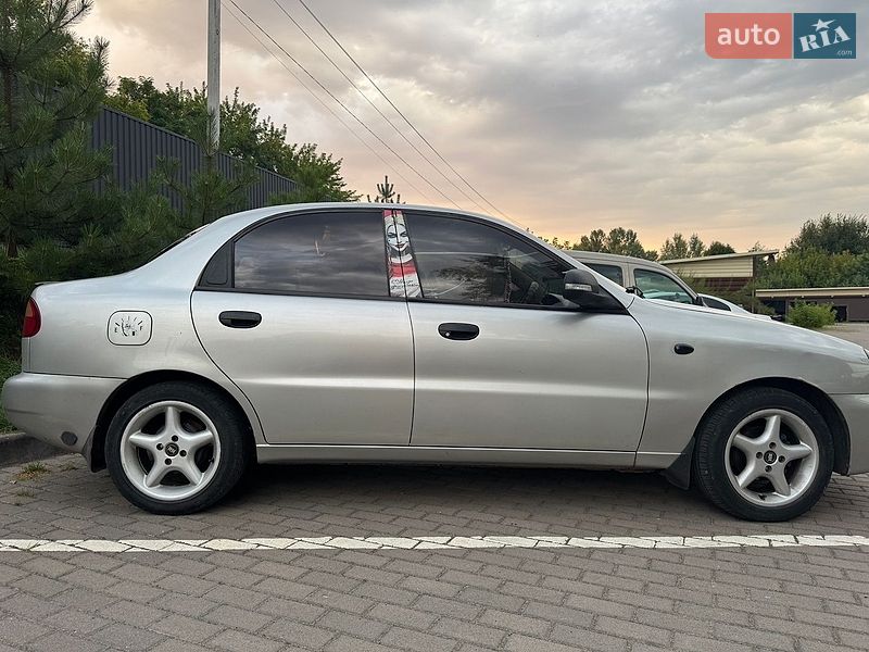Седан Daewoo Lanos 2006 в Иванкове